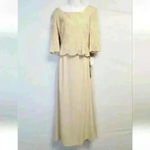 Adrianna Papell Occasions 2 Pc Set Beaded Flower Bskt skirt Beige Sz 8P $160